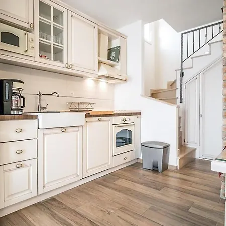 Vakantiehuis Stunning In Makarska