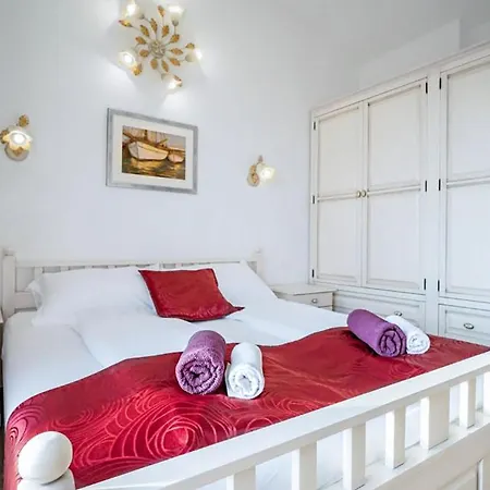 Stunning In Vakantiehuis Makarska